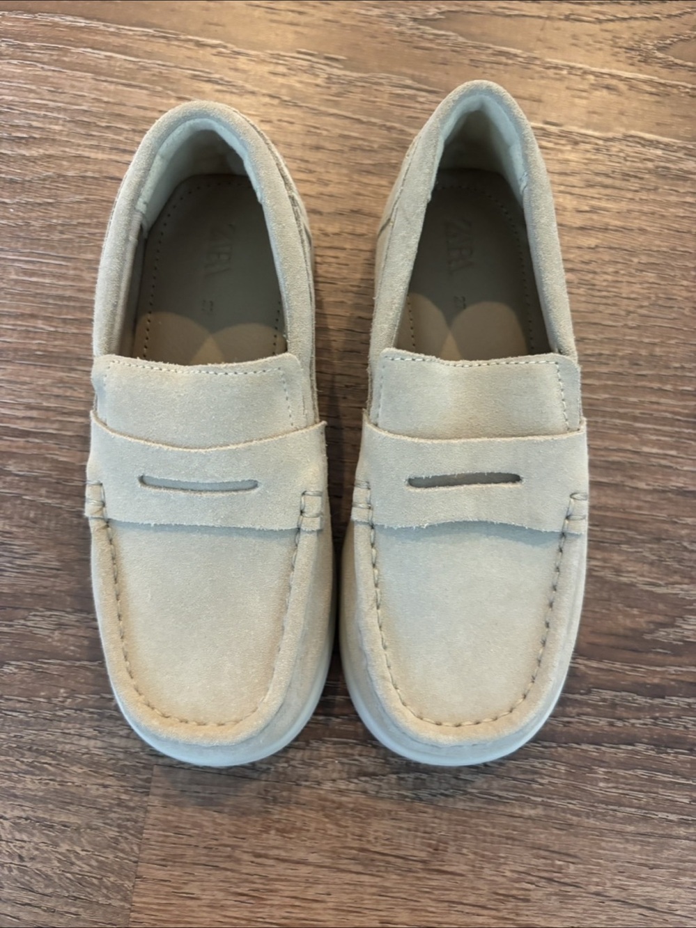 Zara Boys Moccasin Loafers in Beige